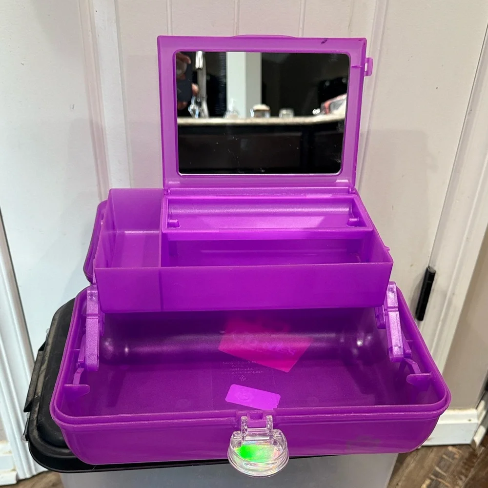 Caboodles Bold Purple Makeup Case with Mirror, NWT
